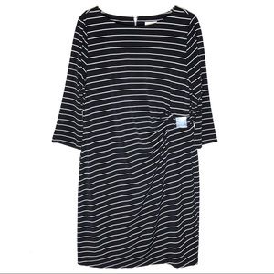 CHICOS BLACK WHITE LONG SLEEVE DRESS